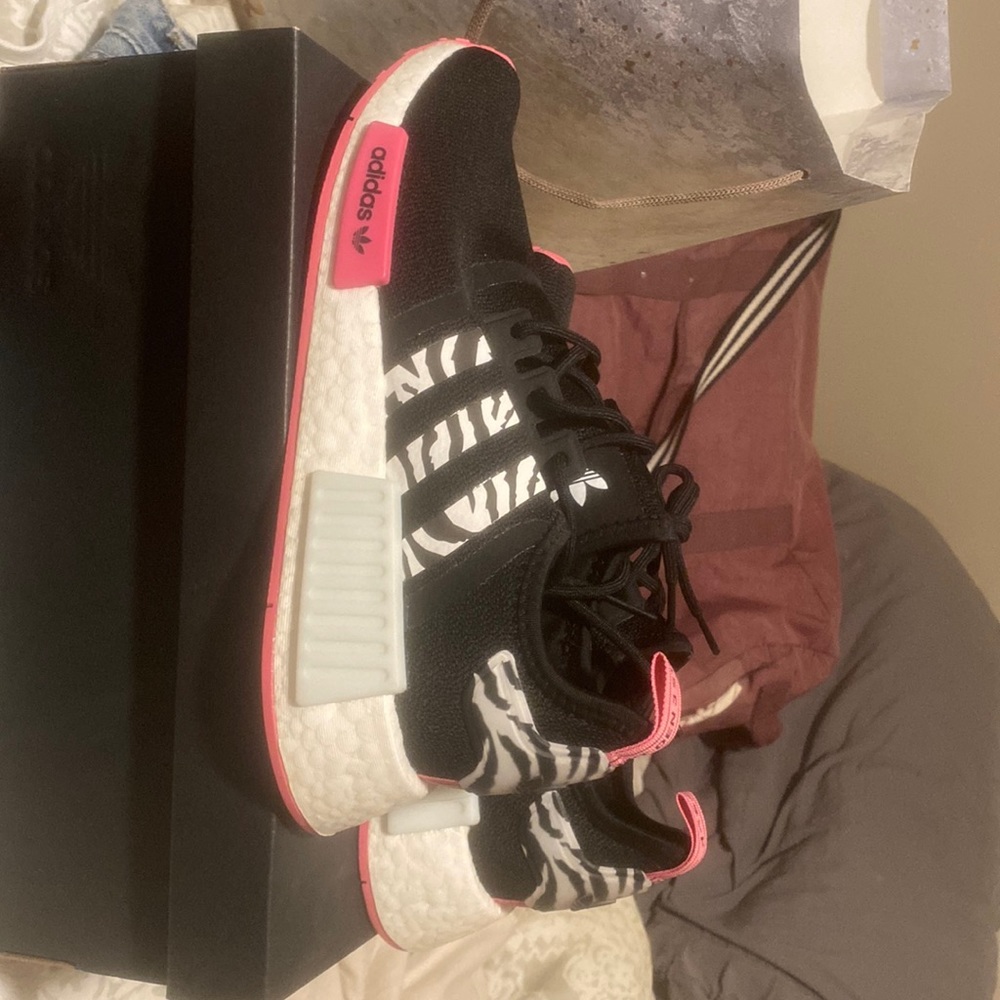 Adidas NMD women’s size 8 - NEW